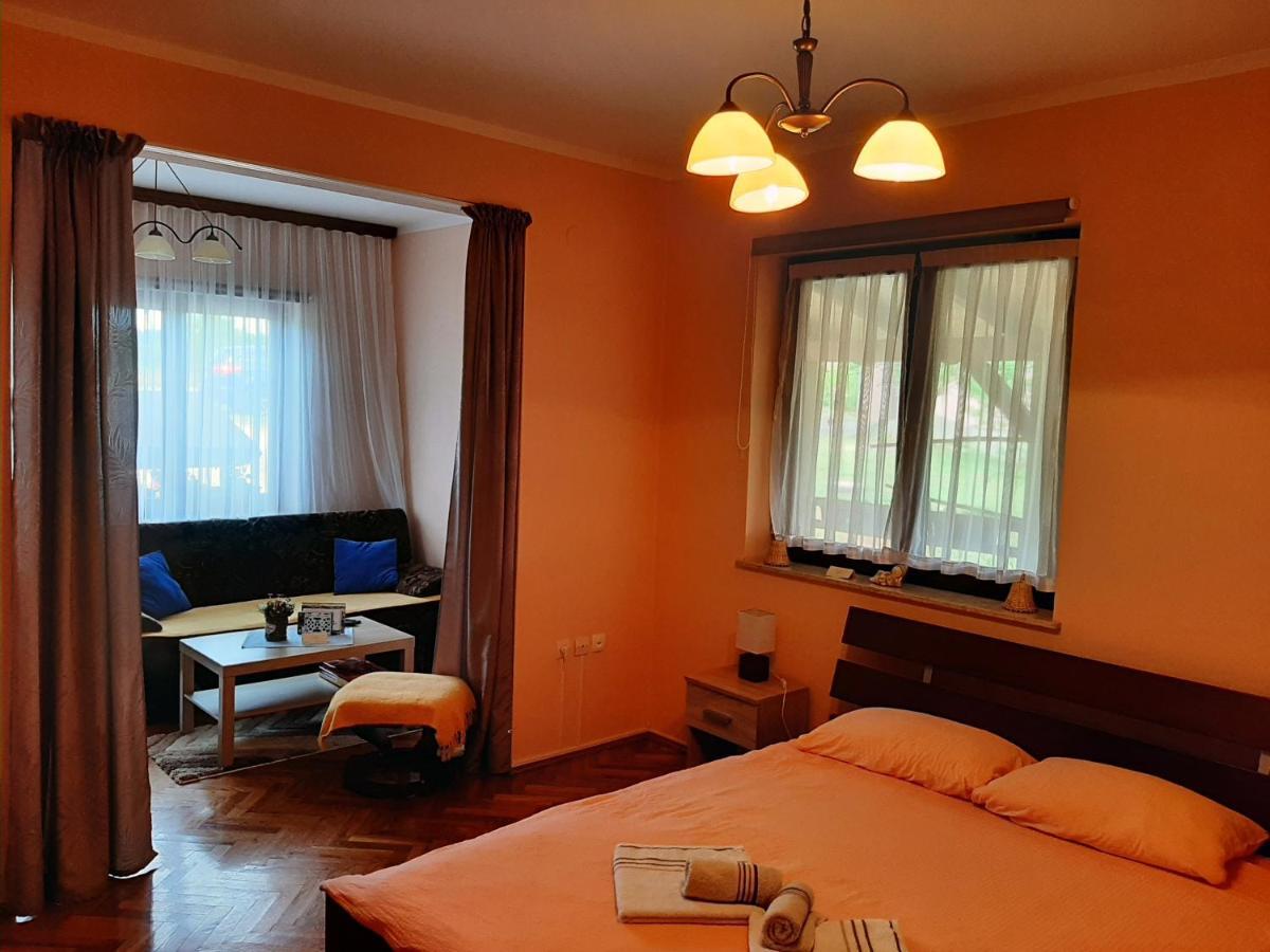 Studio Apartment Ivona & Tin Slunj Exterior foto